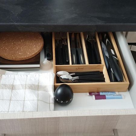 L'Aurore Doree, Duplex Renove - Parking Prive - Wifi Gratuit Daire Saint-Quentin  Dış mekan fotoğraf